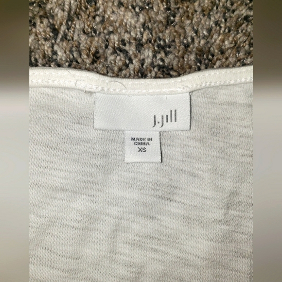 J. Jill| Emroidered Tank Top - Picture 2 of 5